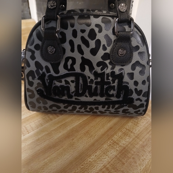 Von Dutch NWT Gray & Black Leopars Mini Tote/ Crossbody - Picture 5 of 9